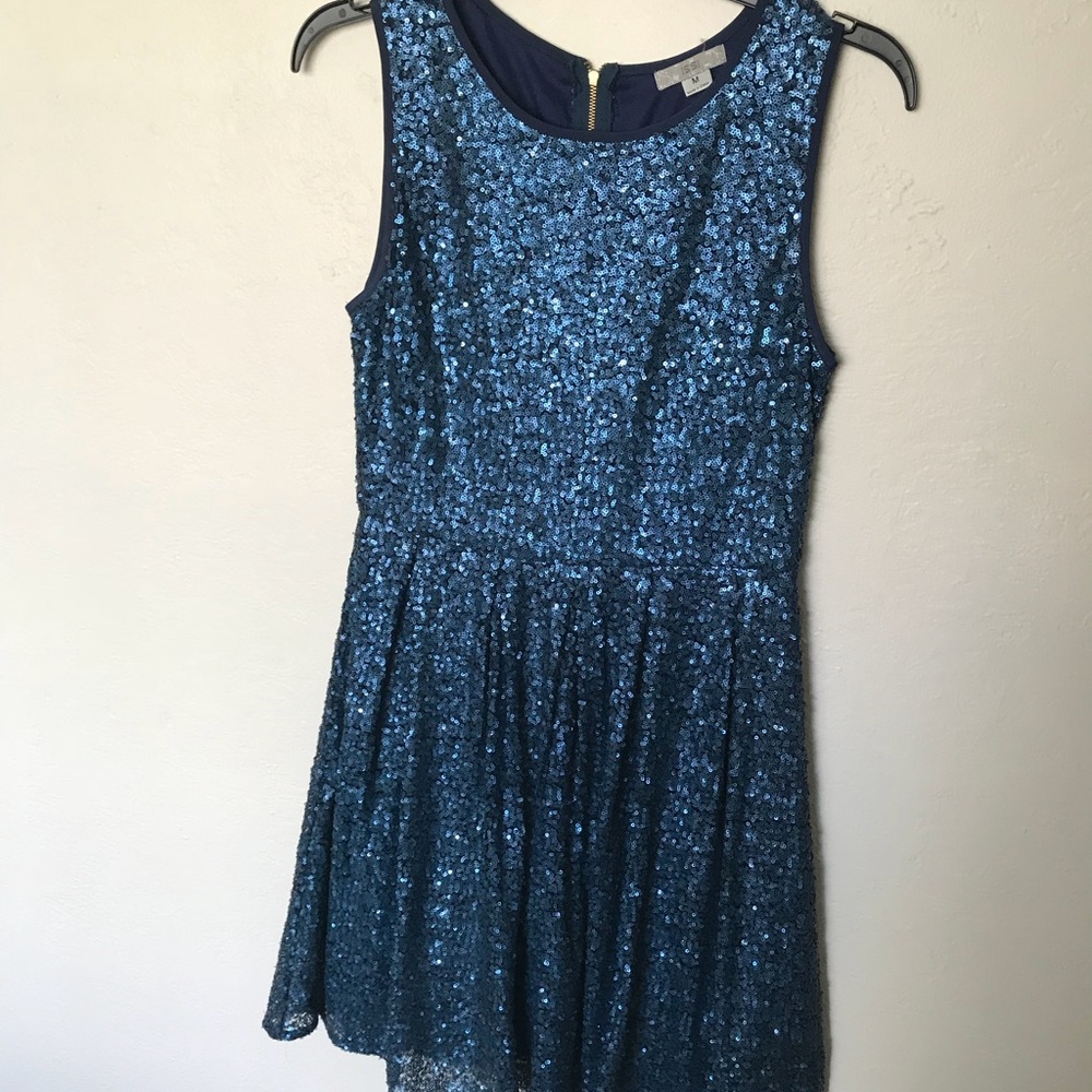 Dark blue sequins dress